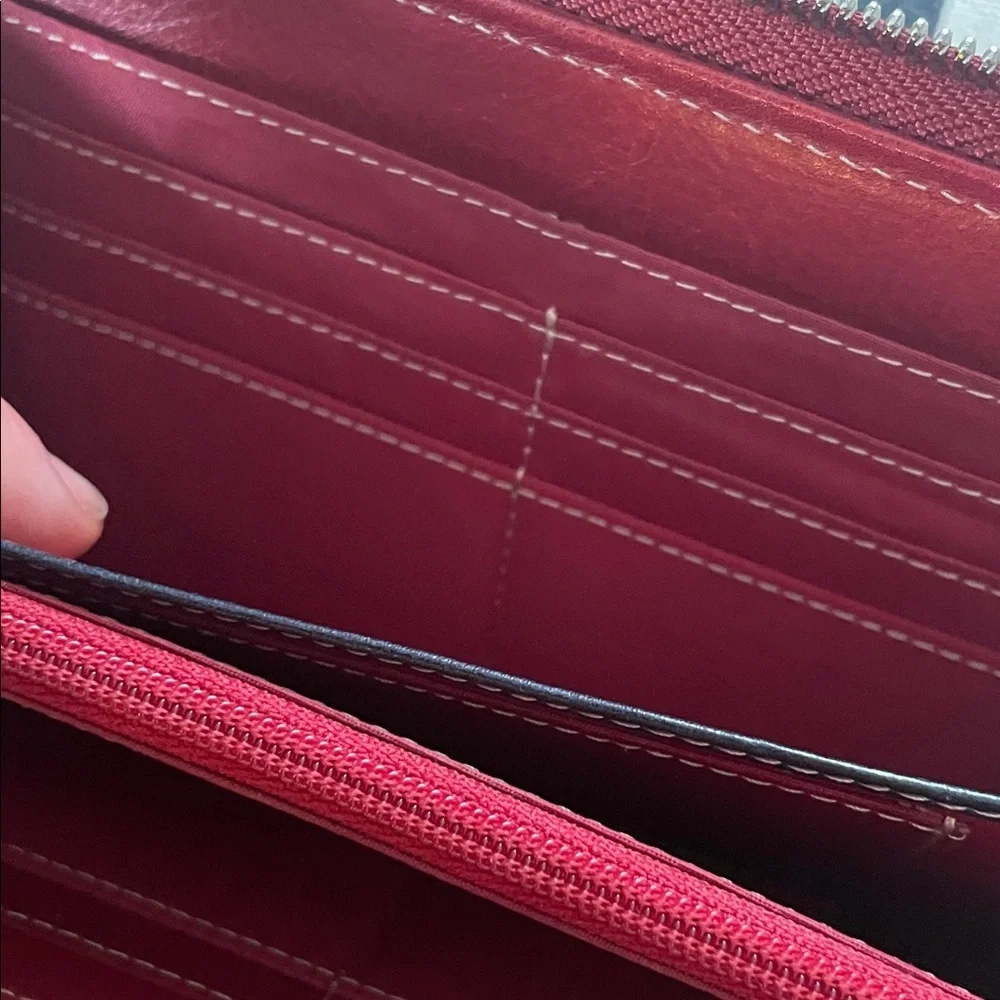 Valentina Red, Cognac and Black Zip Round Closure Change Zip Wallet